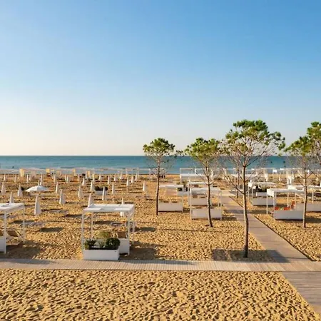 Lägenhet Beachfront 50m From The Sea With Balcony *